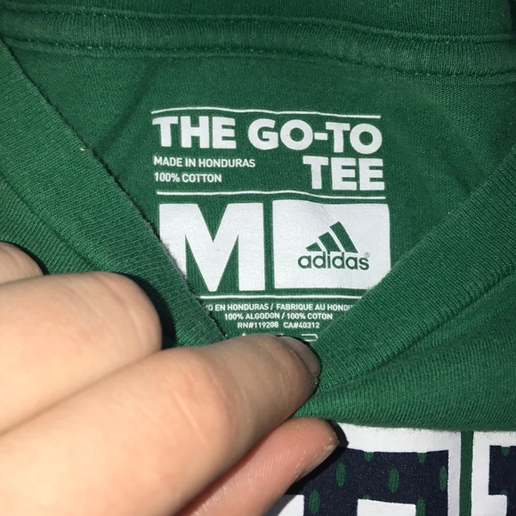 Notre Dame Adidas T-Shirt Size Men’s Medium - Picture 2 of 8
